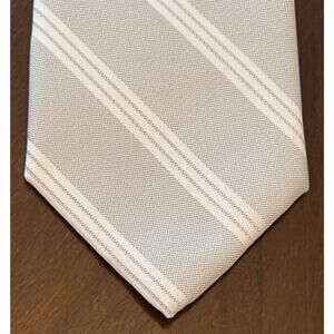 An Ivy Copenhagen Gray 100% Polyester Men’s Neck Tie Made In China